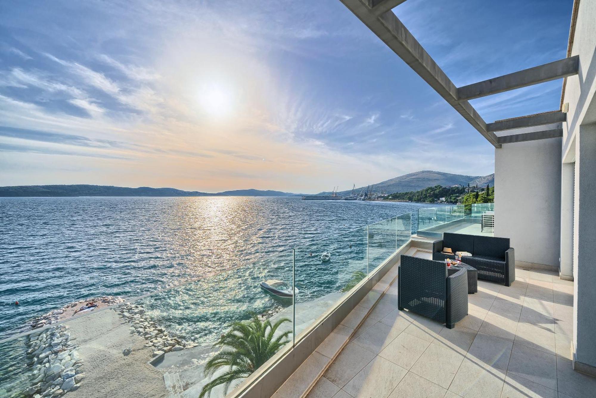 Livingstone Beach House Trogir Exterior foto