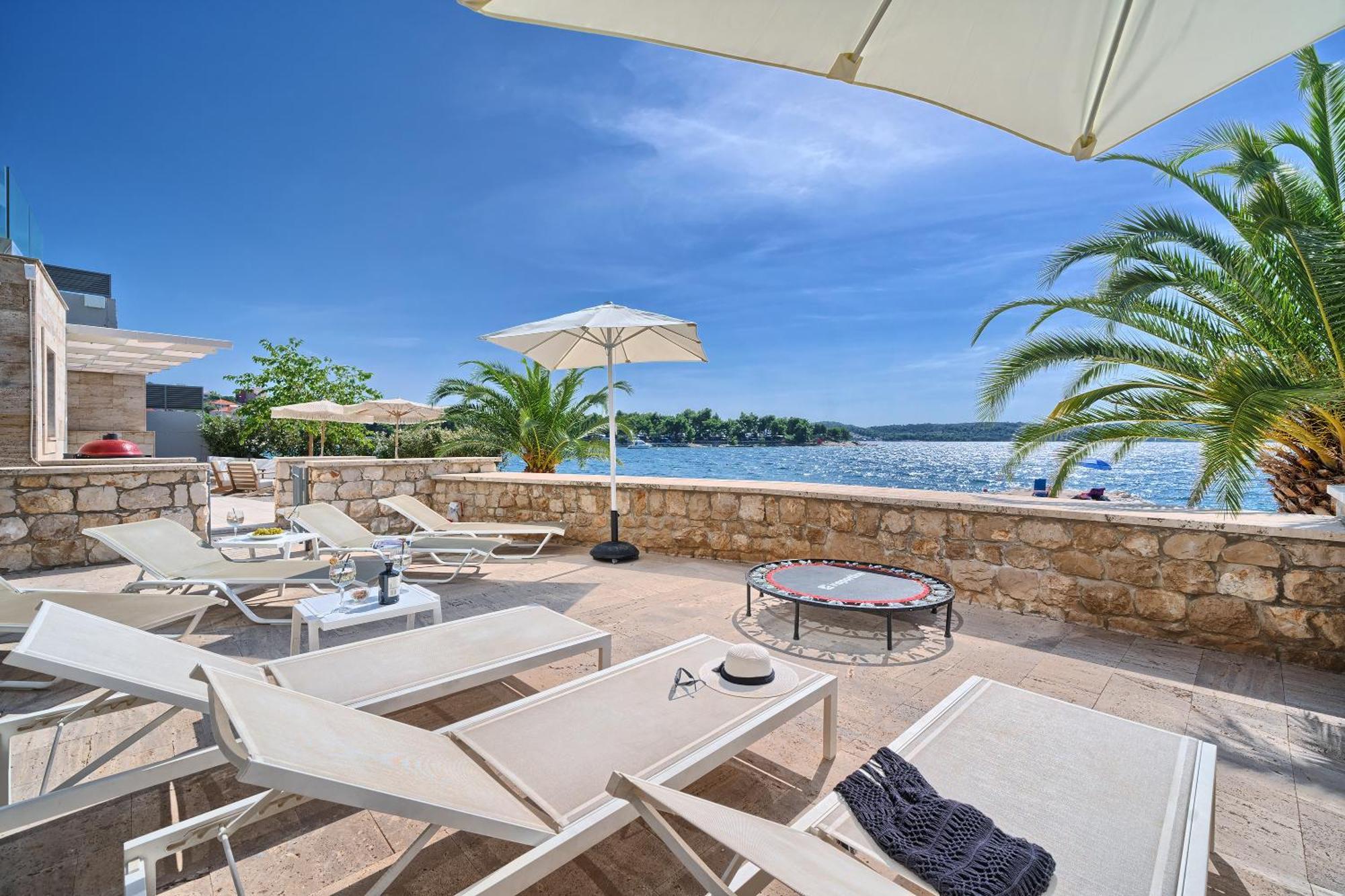 Livingstone Beach House Villa Trogir Exterior foto