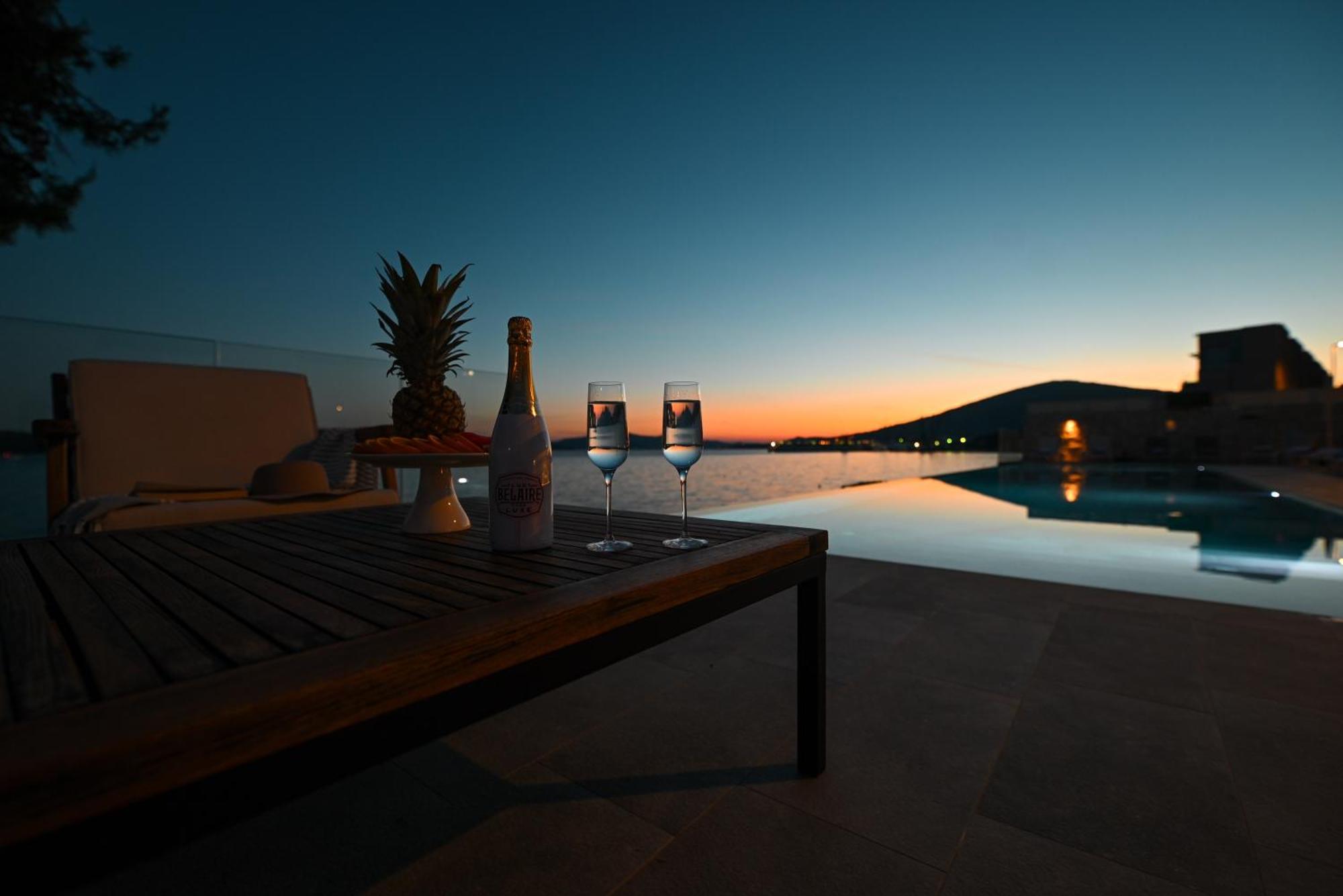 Livingstone Beach House Villa Trogir Exterior foto